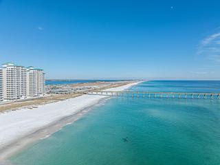 Breeze - Family Retreat with Waterfront Access & Game Room - 9