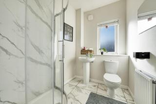 Stylish and Morden 3Bed House Glasgow City Centre - 4