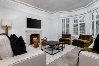 Stirling Edwardian House - Fireplace,Garden,Parking - 0