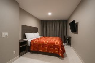 Hotel Fuego Bronx near Yankee Stadium - 2