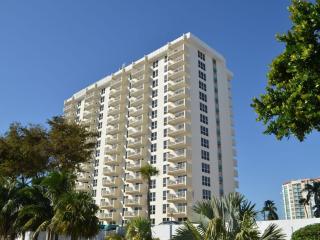 2 BR-11th Floor Corner Unit - Fort Lauderdale Beach Resort - 4