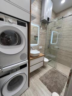 Lelo Sunset Spa, Romantic Garden Apartment with Private Jacuzzi - 4