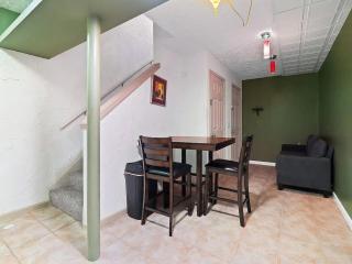 Fun 3 BR Home in Ohio City Game Room Sleeps 11 - 2