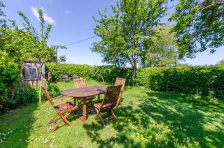 2 Bed in Field Dalling oc-1988 - 9