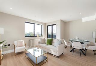 New 2Bed Apartment with Balcony Near Wimbledon Station Sleeps 4 - 0