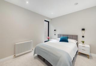 New 2Bed Apartment with Balcony Near Wimbledon Station Sleeps 4 - 2
