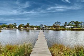 3BR Grand Lagoon Front Townhome - Private Dock, Resort Amenities & Beach Walk - 2