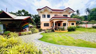 Chateau La Princesa cozy bar & awesome garden - 9