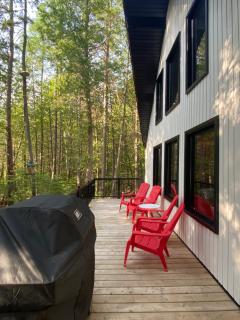 Serendipity Hideaway Spring Lakefront Gem SUPs & Boats - Firewood Included, 10 on 10 - 4