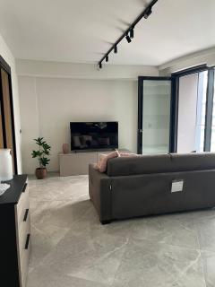 Exclusive 2 bd apt in Mercury Suites - Pool Access - 1