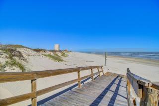 Beach Boardwalk On-Site! Mustang Island Condo - 8
