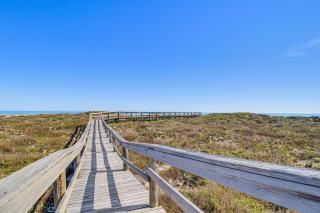 Walk to Beach! Pet-Friendly Mustang Island Retreat - 7