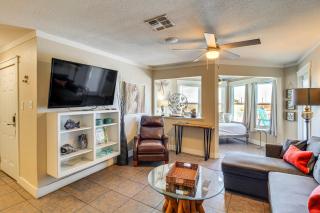 Walk to Beach! Pet-Friendly Mustang Island Retreat - 5