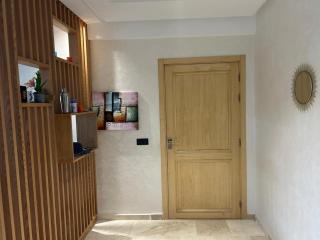 Beach-front paradise with parking and pool - 5