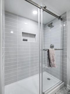 28649 Jackson Rd, Orange, OH 44022 - 8