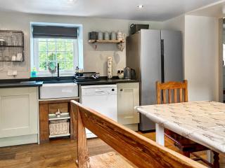 Grafog Farm Cottage - Groeslon - 8