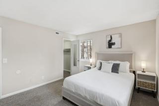 Modern 1BR Retreat Near Stone Mountain - 9