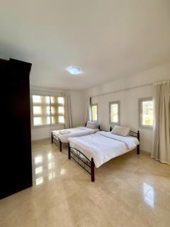 Stunning Pool and Sea View Villa, Al Dora Resort, Hurghada - 2