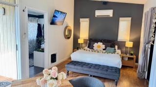 Couple's Spa Retreat Resort Villa with complimentary champagne upon arrival - 7