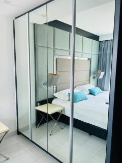 Sea View Condo 1BR The Sky Residence Pattaya - 5