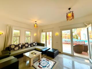 Stunning Pool and Sea View Villa, Al Dora Resort, Hurghada - 3