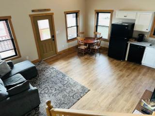 Bourbon Cabin at Daynabrook Farm-5 - 5