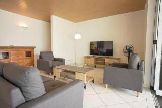 3BR Beachfront Villa Steps from the Lagoon - 3