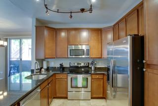 Hike, Golf, Shop and More! Scottsdale Condo with Pool - 2