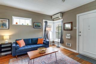 8 Mi to Lumen Field! Walkable Home w/ Fenced Yard - 5