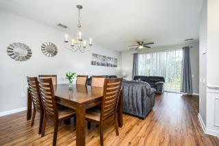 Gorgeous Townhome Near Parks and Convention - 4036 - 5