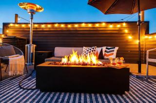 Nash Chic Near DT Rooftop Luxe Comfort - 7