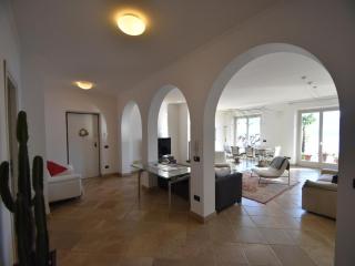 Stay near Lake with Panoramic Views - Oggebbio - 5