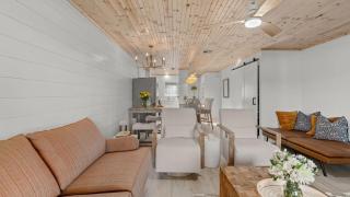 Sandbar Serenade by AvantStay Beachside Home Pool Tennis Court Beach Access Near Pier Park - 1