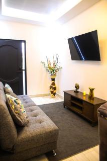 Apartamento Emperatriz De Lujo Cercano al Aeropuerto - 1