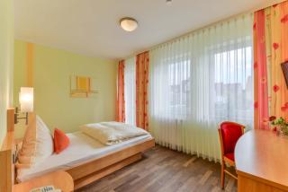 Hotel Peterhof - Dietenheim - 3