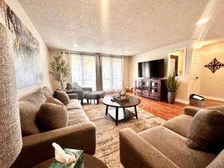 HUGE Master Suite Apt -Fire Pit-Gazebo- Cul de sac - 9