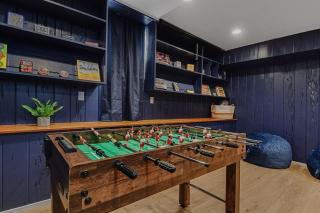 3-Bedroom House Near Notre Dame with Parking - 3