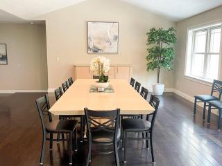 OOB Oasis - 5BR Home w Private Pool Near Beach - 9