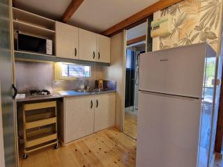 Bungalow de 24m² avec Terrasse - 2 Chambres pour 4 personnes - API-1-52-1885 - 9