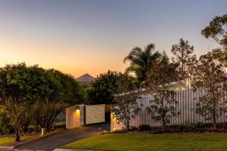 Hinterland Dreamers Poolside Retreat - 2