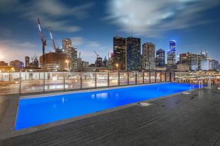 Gorgeous 2BR-Marvel with Free Parking, Pool & Gym - 1