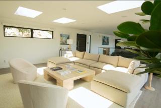 Hollywood Hills Luxury Oasis with Jacuzzi & Sauna - 4