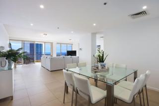 3 Bedroom Apt with Breathtaking views - 9