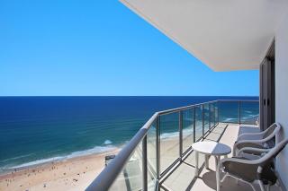 2BRM with Stunning Views of Gold Coast coastline - 4