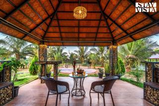 StayVista at Vafa Acres with BBQ & Jacuzzi - 7