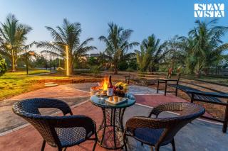 StayVista at Vafa Acres with BBQ & Jacuzzi - 6