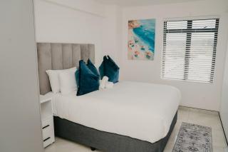 Gonubie Beachside Delight Apartment - 1