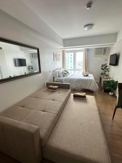 Abreeza Place Tower 1 27th Floor, Wi-Fi 50mbps and Kitchen - 1