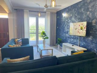 the hidden cabin - 9