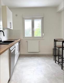 Le cosy Baudricourt - Garage and balcony - 1